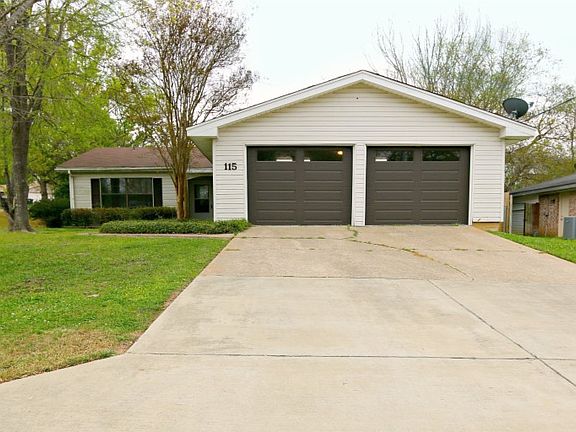 2nd image of 115 Clearwater Cir