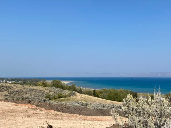 290 W Sunburst Dr, Garden City, UT 84028