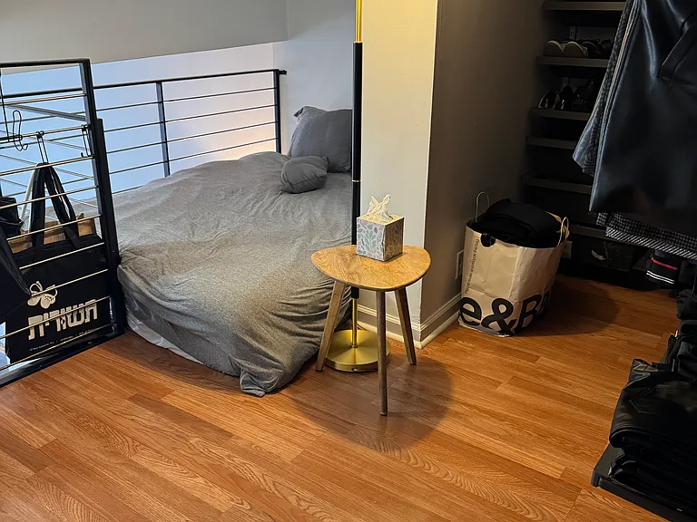 184 Thompson St #5T — Photo 4