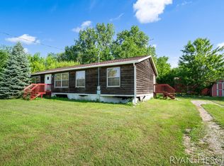 5886 W Clarksville Rd, Lake Odessa, MI 48849