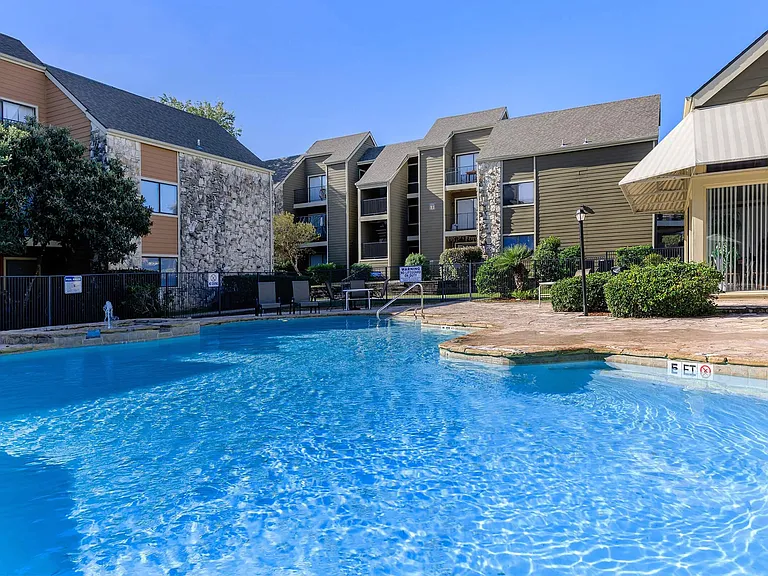 The Landing Apartments — Photo 19