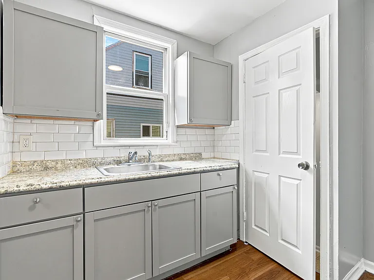 12151 Wayburn St — Photo 9