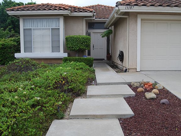 2nd image of 13187 Dufresne Pl