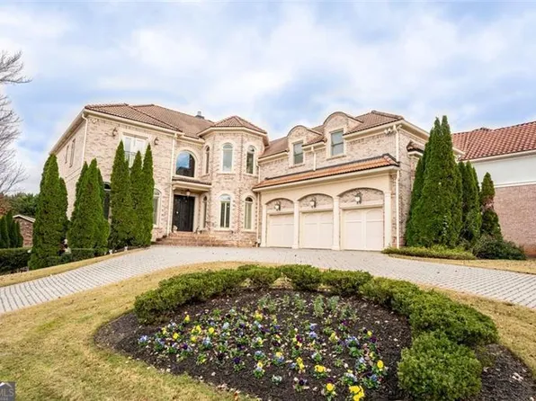 2267 Valla Parc Ct, Marietta, GA 30062