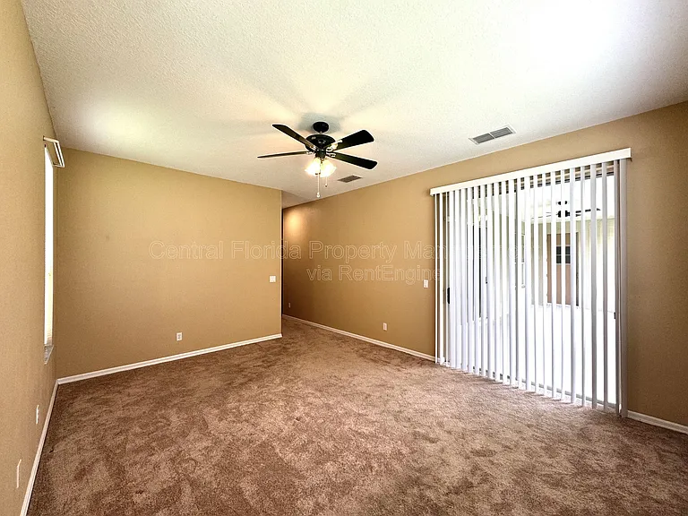 10118 Shortwood Ln — Photo 15