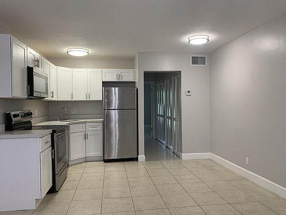 2nd image of 1336 NE 5th Ave Unit 11