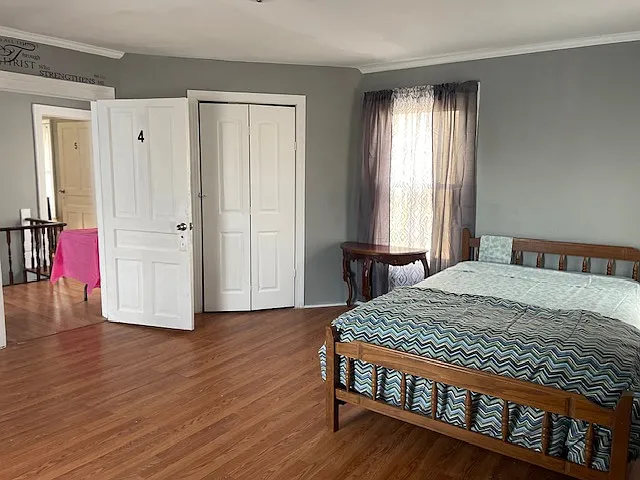 409 Hammond St — Photo 5