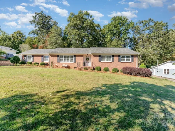 409 Forest Hill Dr, Shelby, NC 28150