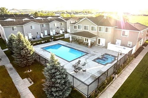 Stonebrook Apartment Homes Photo 1