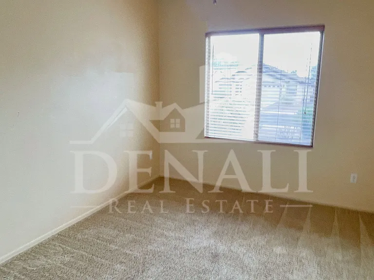 11786 W Fordson Dr — Photo 15