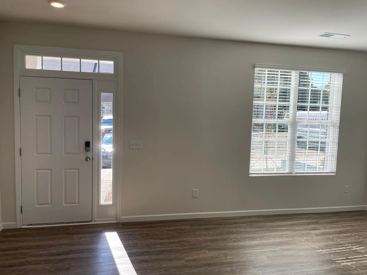 Building Photo - 1030 Beatty Dr #1030