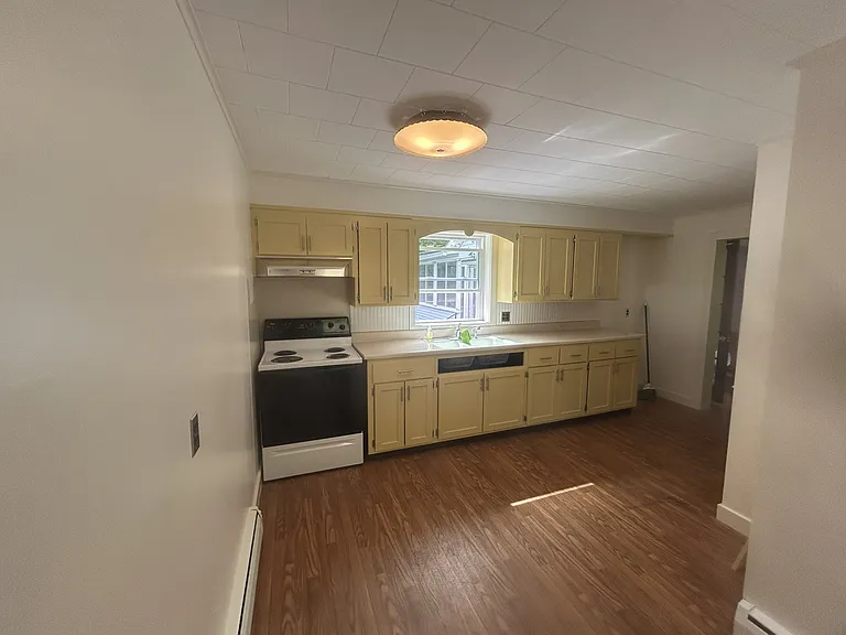 472 Marlboro St #3 — Photo 2