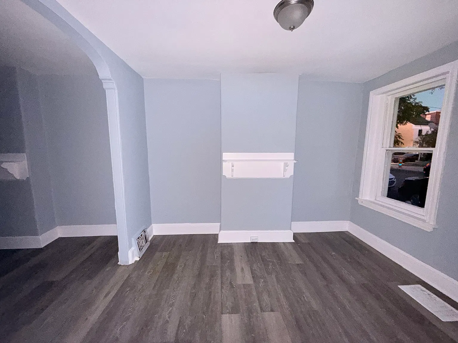 3 bed, 1125 sqft, $1,700 — Photo 1