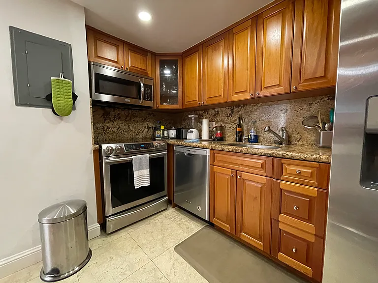 999 Brickell Bay Dr #307 — Photo 23