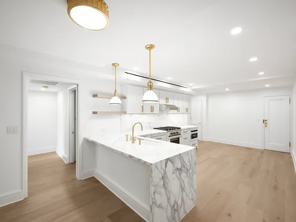 65 Central Park West image 6 of 16