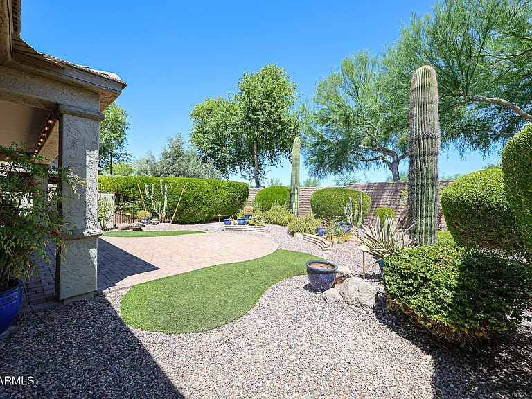 12882 W Katharine Way — Photo 38