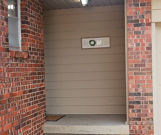2nd image of 712 NW 40th St
