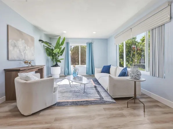 7760 Parkdale Cv, San Diego, CA 92126