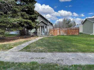 609 S Delaware St, Conrad, MT 59425