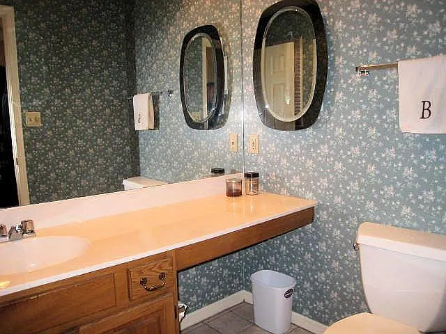 247 Crescent Dr — Photo 5
