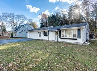 3691 Huron Ct, Fort Gratiot, MI 48059