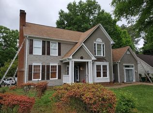 5806 Country Walk Dr, Charlotte, NC 28212