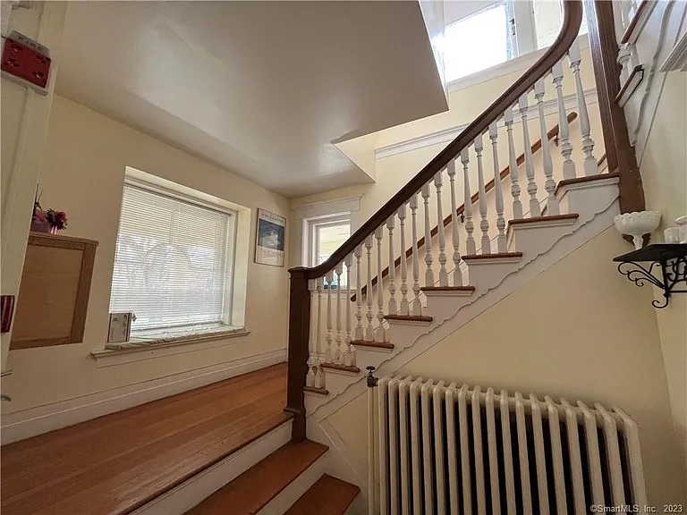 738 Whitney Ave #5 — Photo 5