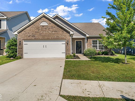 2nd image of 1703 Danielle Rd