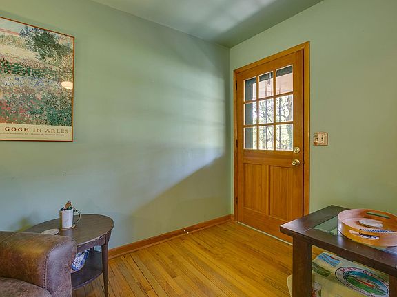 4th image of 504 Minerva Dr