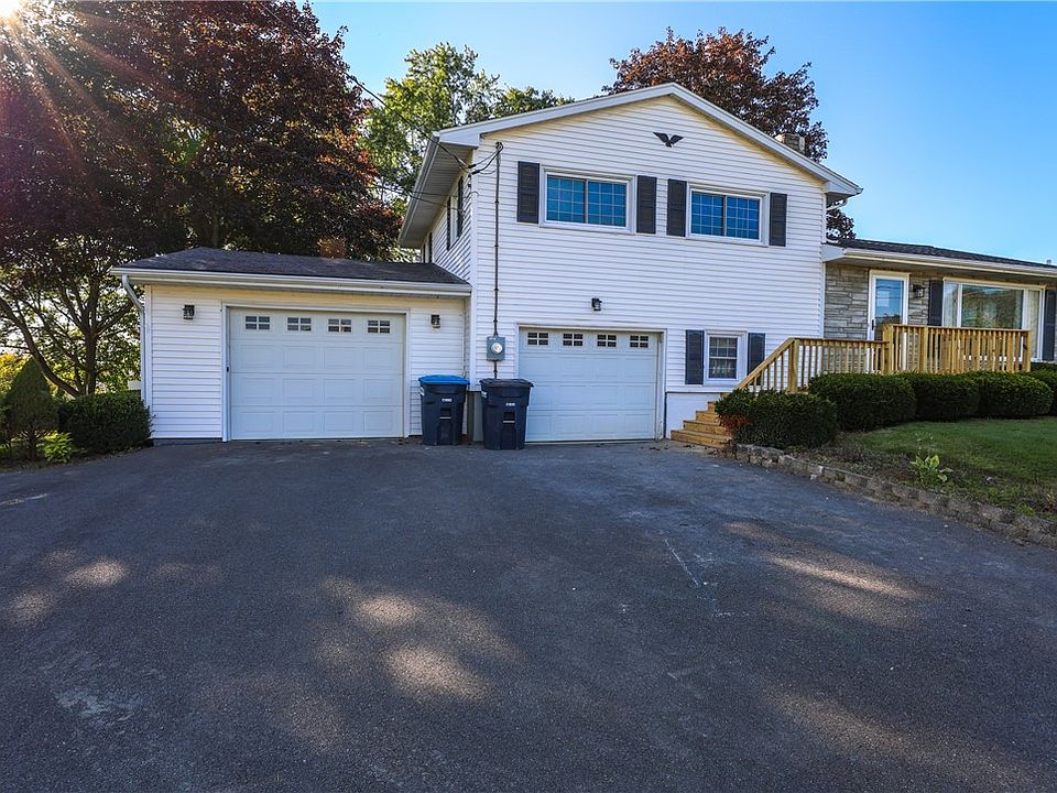 1st image of 135 Overlook Dr