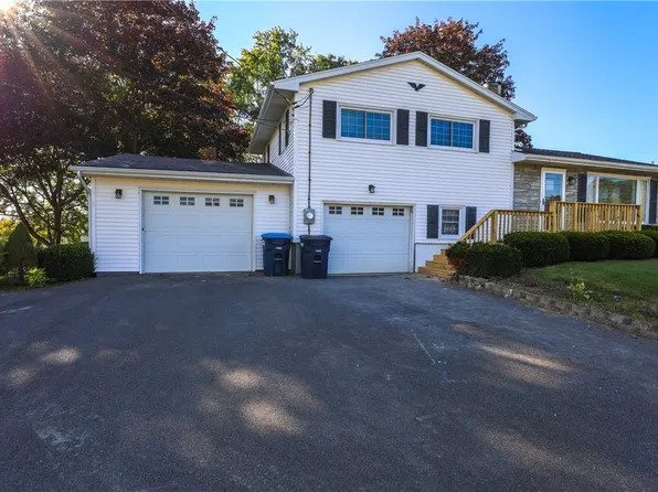135 Overlook Dr, Horseheads, NY 14845