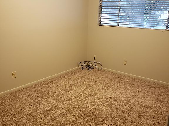 4th image of 3203 Rose Pl