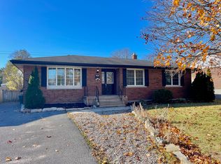 271 Chelsea Rd, Kingston, ON K7M3Z3