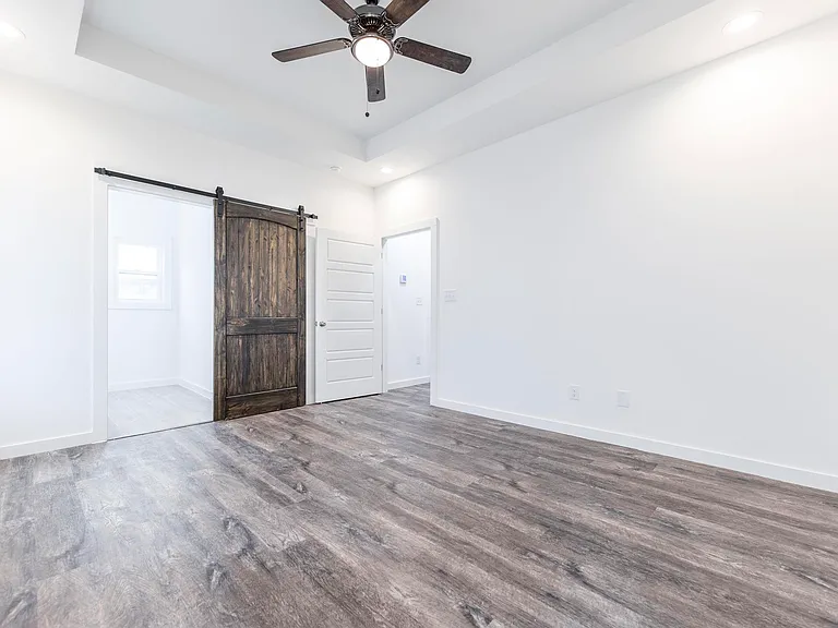 107 Leisure Pointe Cv — Photo 10