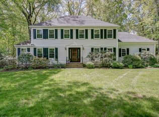 35 Normandy Ct, Basking Ridge, NJ 07920