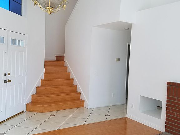 4th image of 14095 Yorktown Ct
