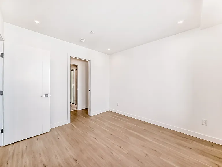 606 Broadcast Ave SW #8375 — Photo 30