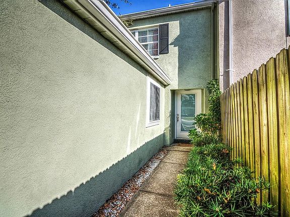 2nd image of 407 Chippewa Ave