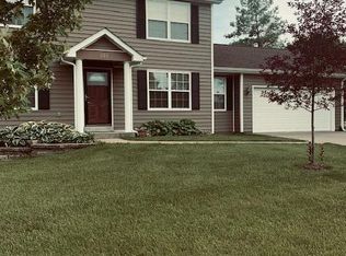 202 Cherrywood Parc Dr, O'Fallon, MO 63368