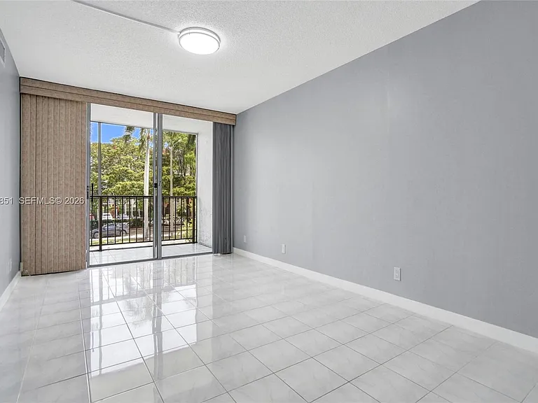 2000 Atlantic Shores Blvd #207 — Photo 16