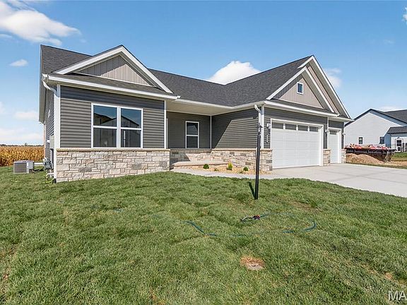 3rd image of 3135 Ashley Dr