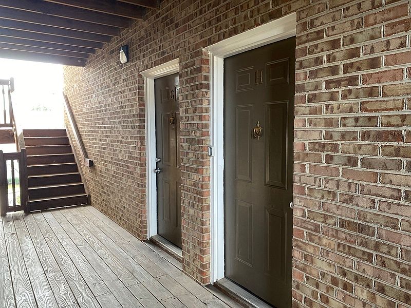 1st image of 9548 University Terrace Dr APT H