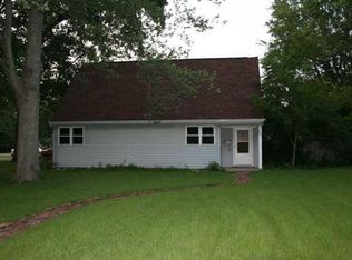 1604 Locust Dr, Columbus, IN 47203