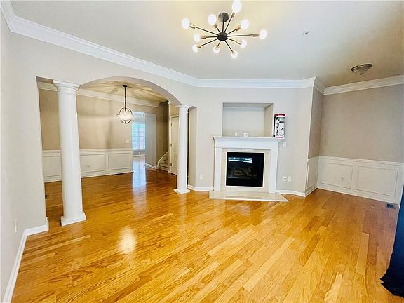 3rd image of 1783 Highlands View Dr SE #32