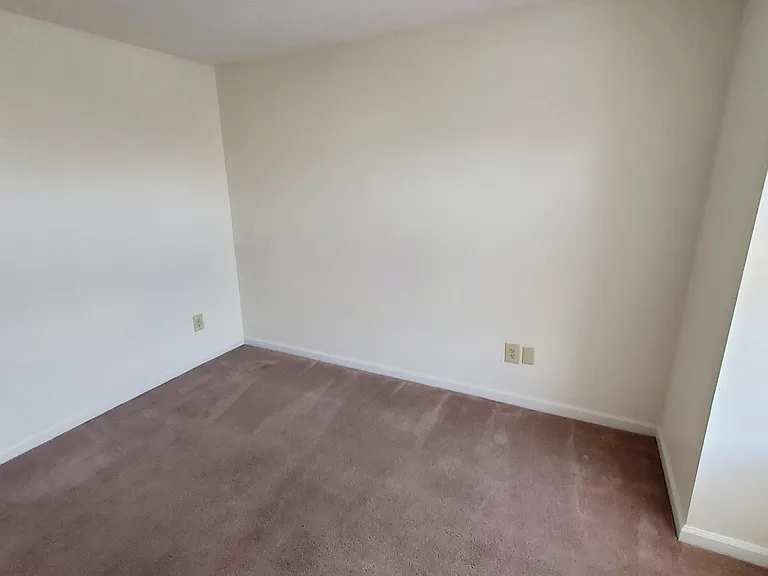 1610 Arlyn Cir #M — Photo 15