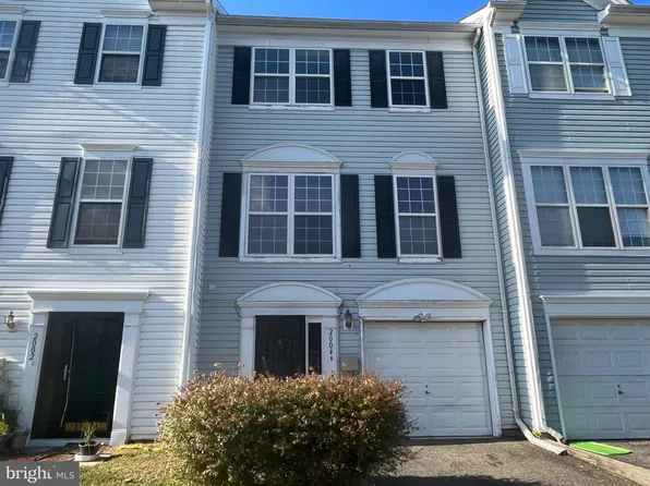 2004 Trenton Pl SE, Washington, DC 20020