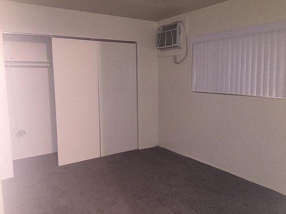 5th image of 22888 Adrienne Ave