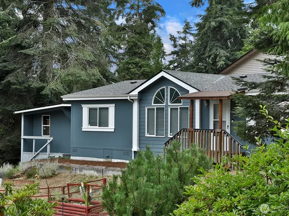 3670 Smugglers Cove Road, Greenbank, WA 98253
