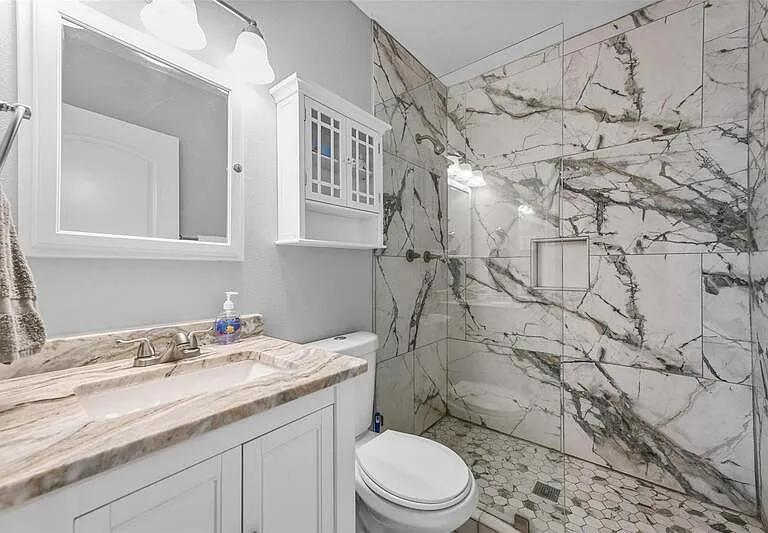6209 Calmont Ave — Photo 12