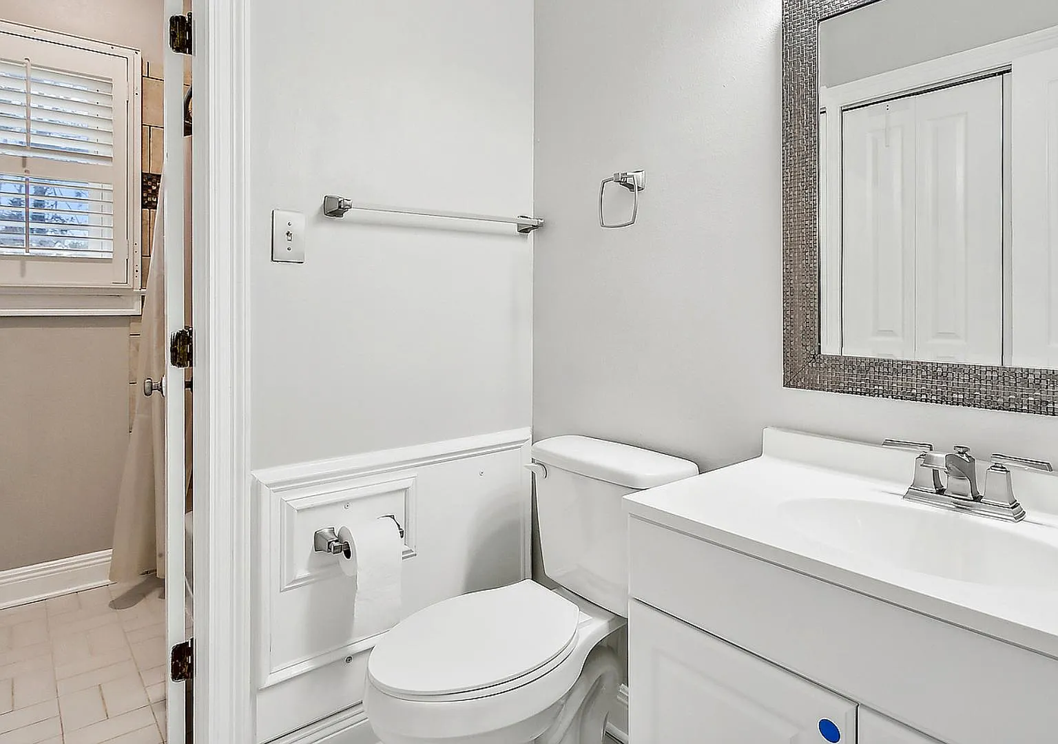 4 bed, 3.0 bath, 3395 sqft, $819 — Photo 3